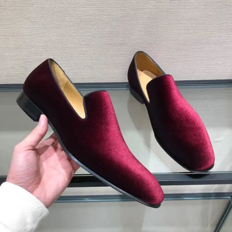 Italy Fashion Men Velvet Loafers High Quality Slip On Dress Shoes For Men Luxury Flats Casual Shoes Men's Party And Wedding Shoe
